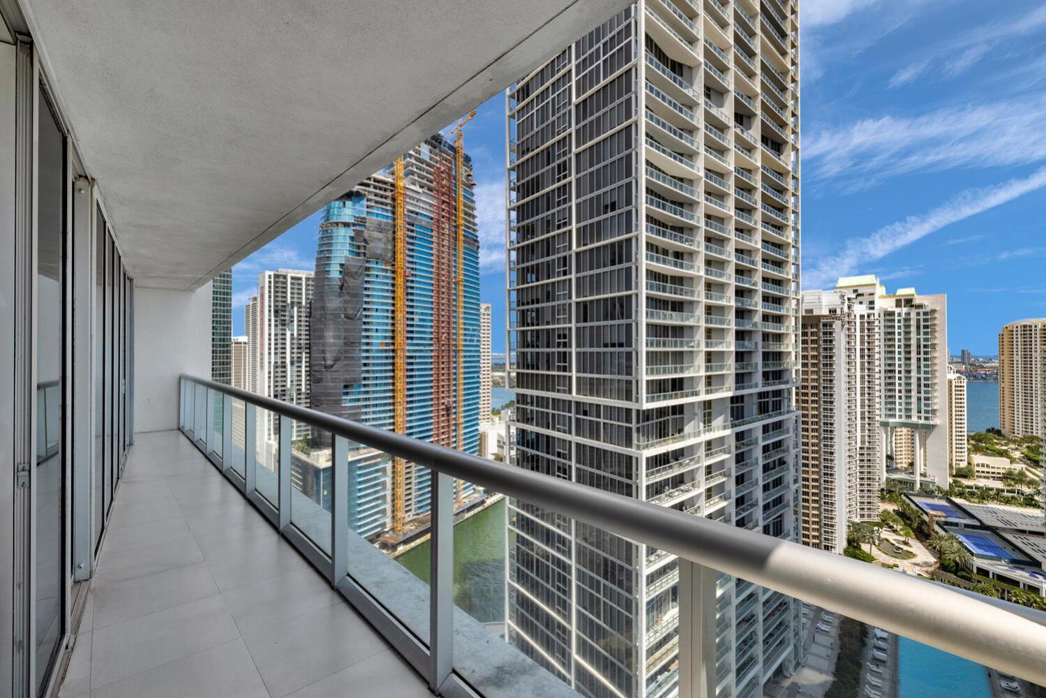 Large In W With Bay Views Apartamento Miami