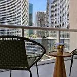 Large Suites In Hotel W With Bay Views